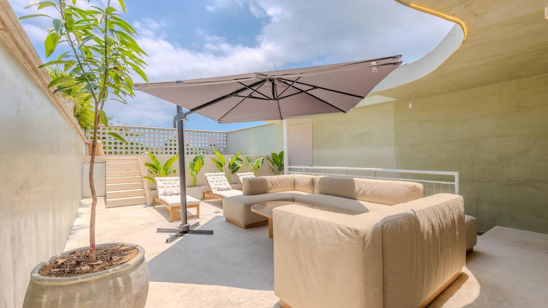 Amazing Luxury House Castalia 6br