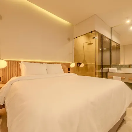 Amazing Luxury House Castalia 6br