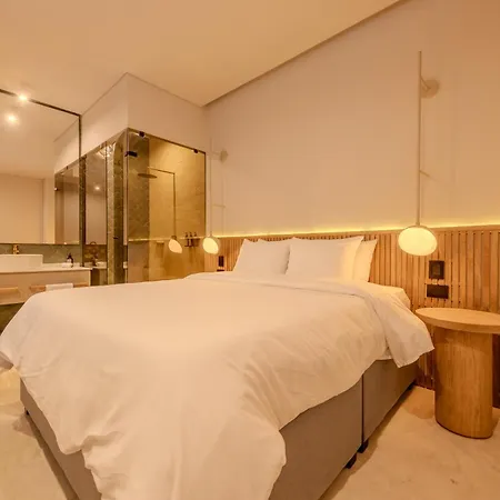 Amazing Luxury House Castalia 6br